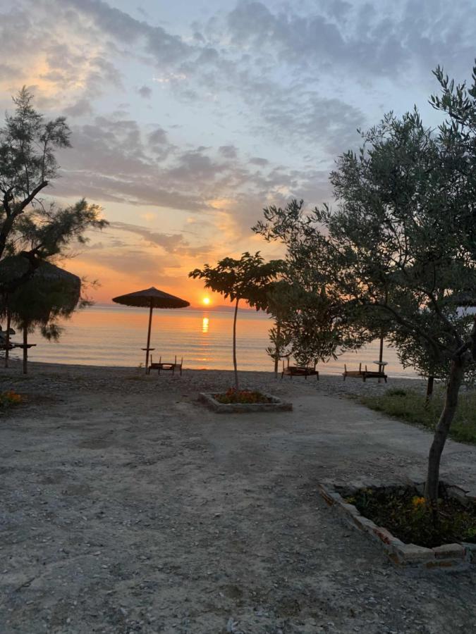 Naiada Apartments Milina Dış mekan fotoğraf